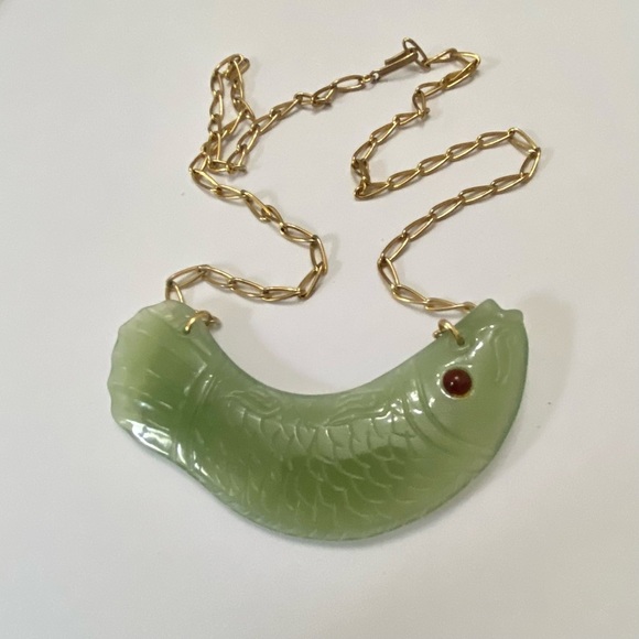 Vintage, 4.5in Carved Fish Jade  Necklace - Picture 7 of 10